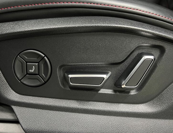 Audi SQ8 SUV / Terénní 4,0 l 373 kw