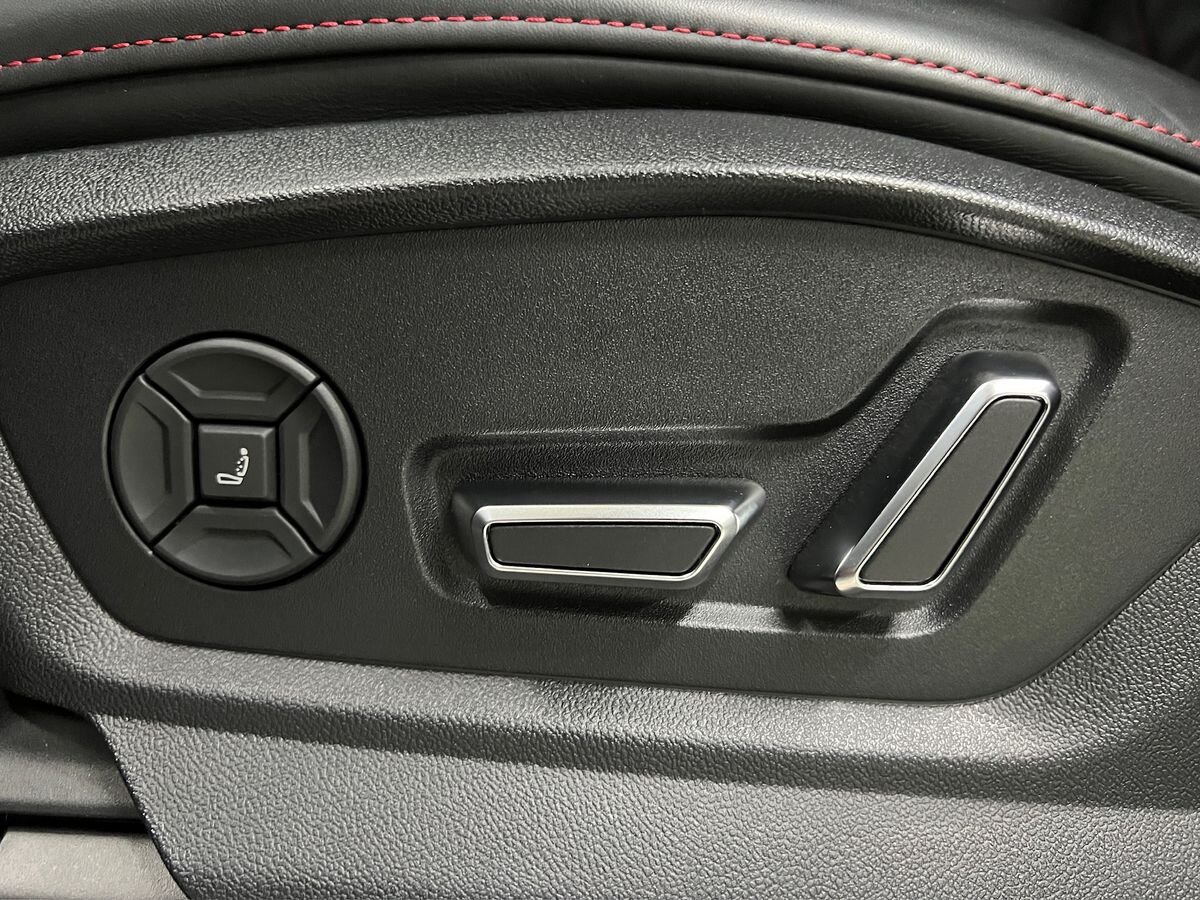 Audi SQ8 SUV / Terénní 4,0 l 373 kw