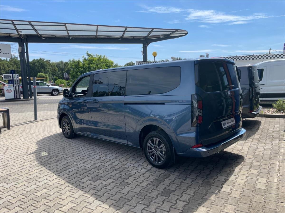Ford Tourneo Custom Kombi 2,0 l 110 kw