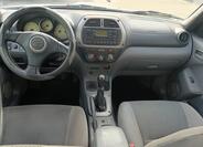 Toyota RAV4 16