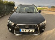 Mitsubishi Outlander SUV / Terénní 2,3 l 130 kw