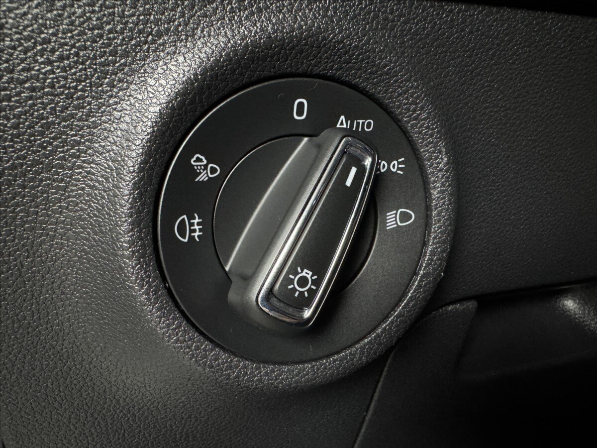 Škoda Karoq SUV / Terénní 2,0 l 110 kw