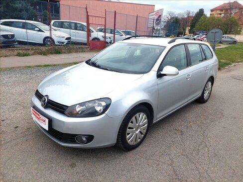 Volkswagen Golf Kombi 1,6 l 77 kw