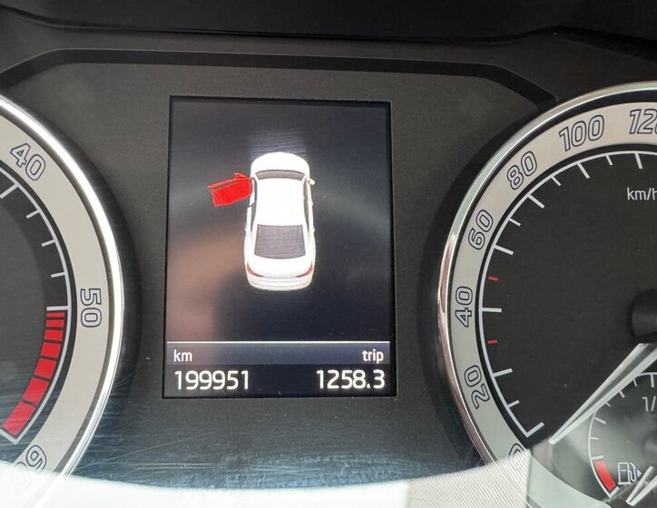 Škoda Superb Liftback 2,0 l 110 kw