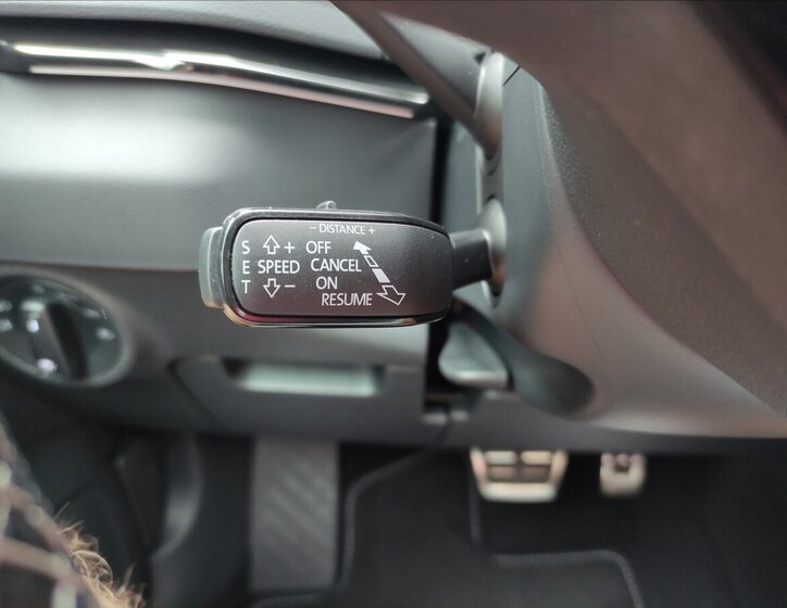 Škoda Karoq SUV / Terénní 2,0 l 140 kw