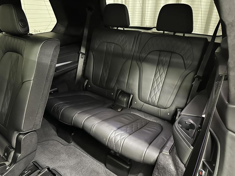 BMW X7 SUV 4,4 l 390 kw