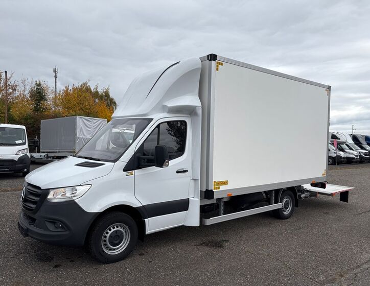 Mercedes-Benz Sprinter 1