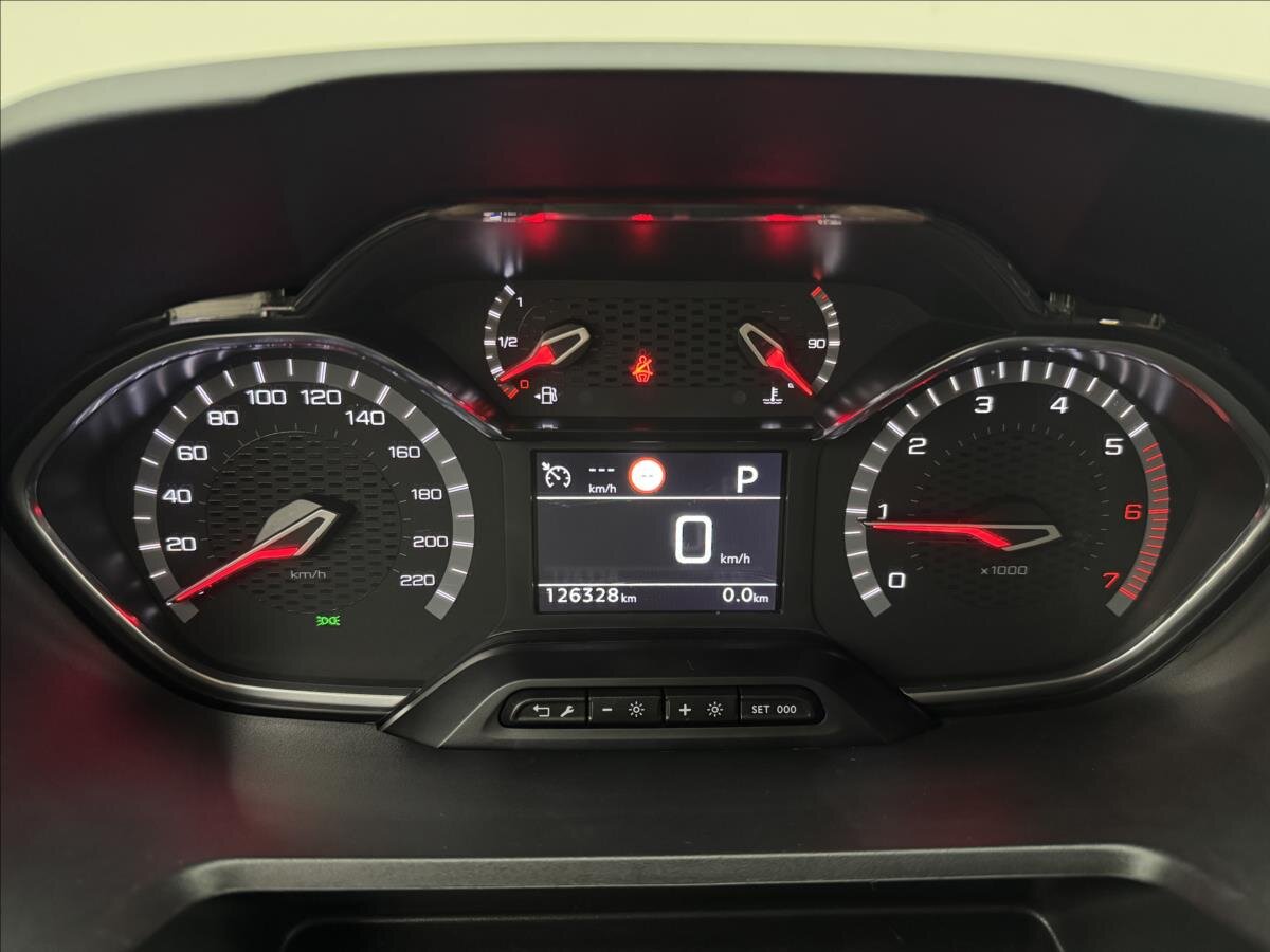 Peugeot Rifter MPV 1,5 l 96 kw