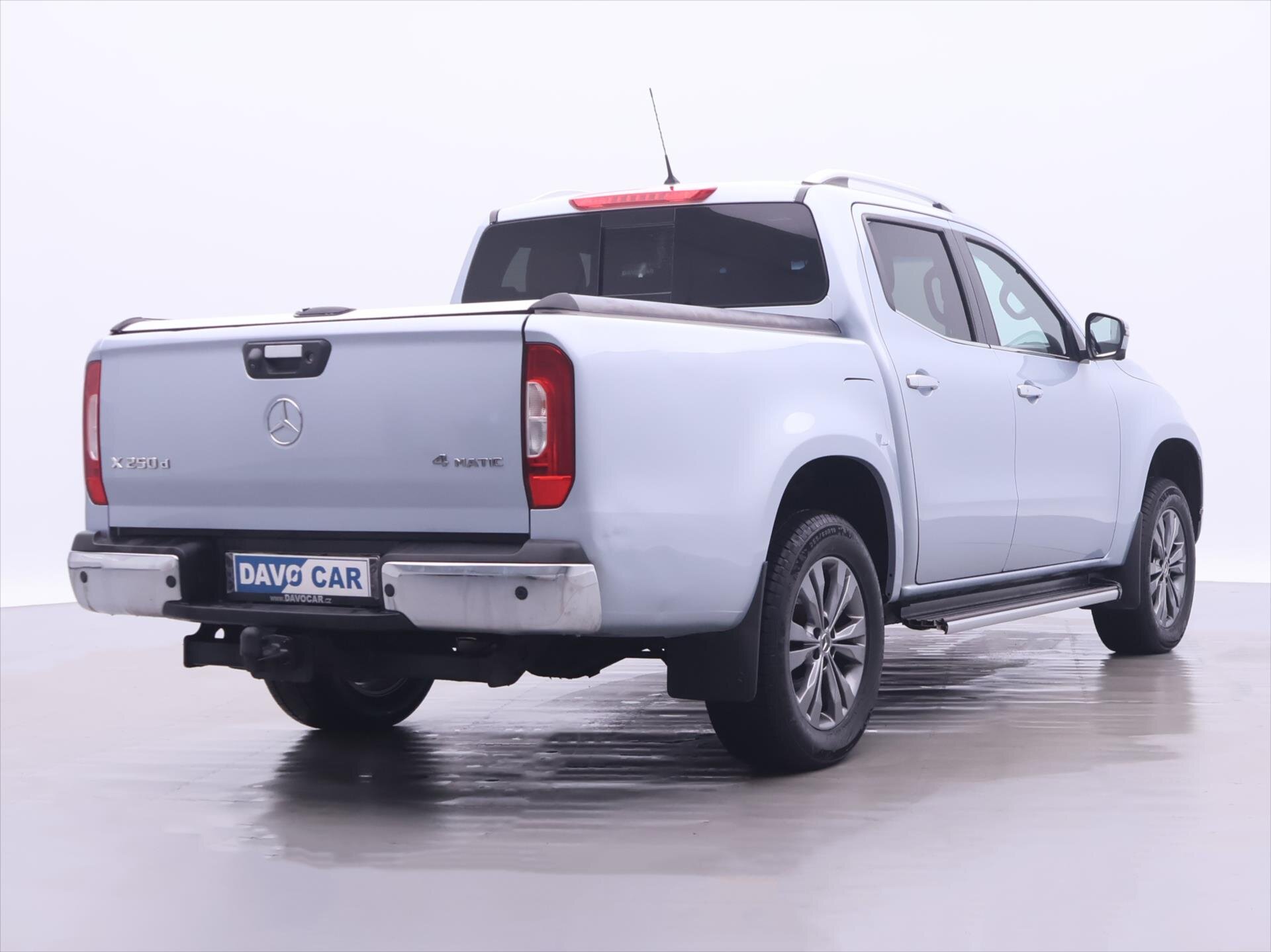 Mercedes-Benz Třídy X Pick-up 2,3 l 140 kw