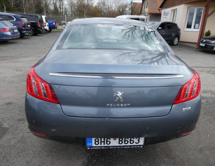 Peugeot 508 Sedan / Limuzína 1,6 l 115 kw