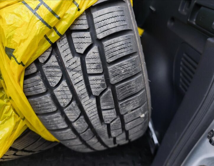 Toyota RAV4 Kombi 2,0 l 116 kw