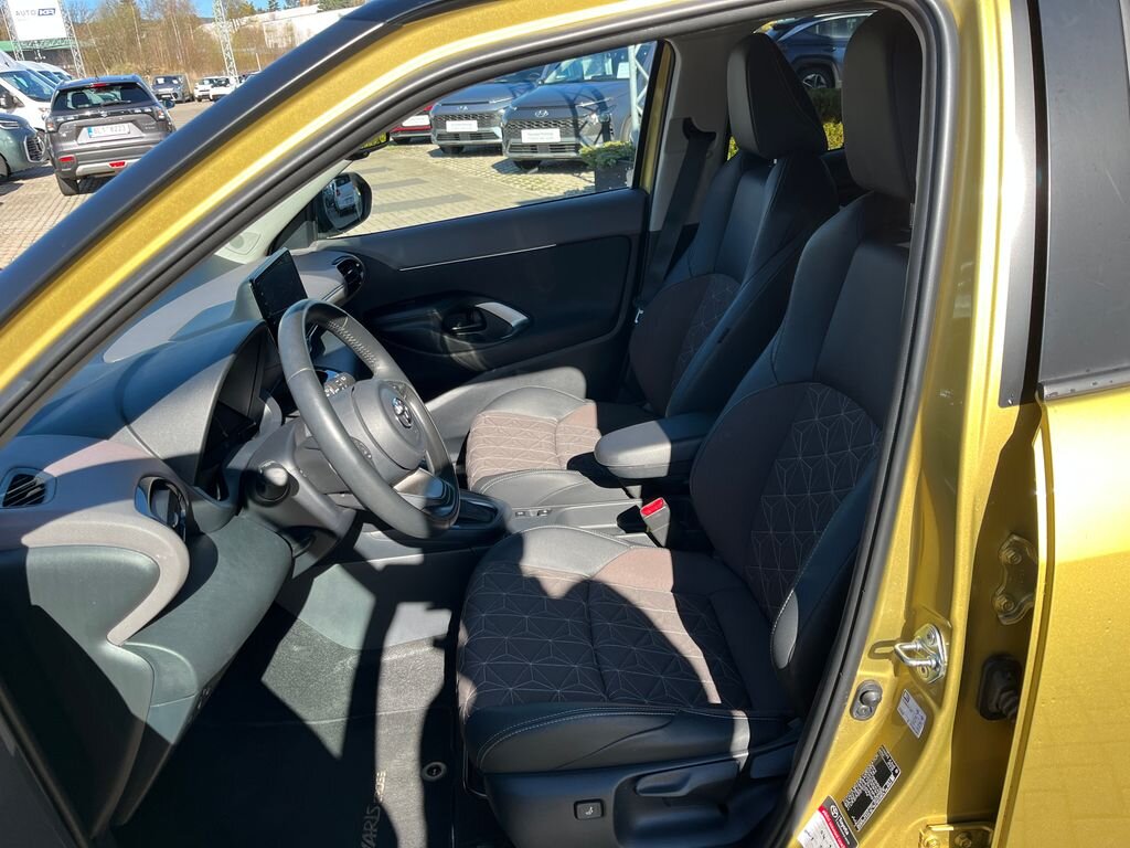 Toyota Yaris Cross SUV / Terénní 1,5 l 68 kw