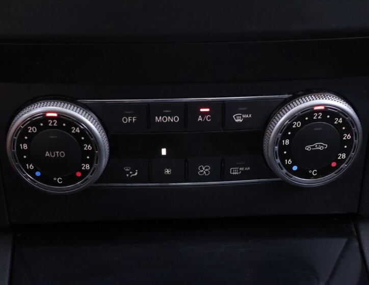 Mercedes-Benz GLK 30