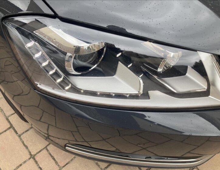 Volkswagen Passat Kombi 2,0 l 103 kw