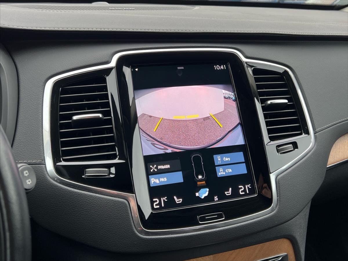 Volvo XC90 SUV / Terénní 2,0 l 173 kw