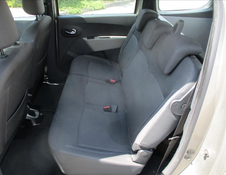 Dacia Lodgy 8