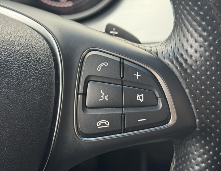 Mercedes-Benz Třídy X 24