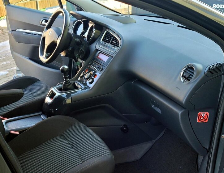 Peugeot 5008 MPV 1,6 l 115 kw