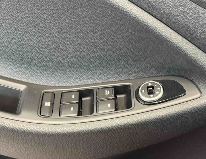 Hyundai i20 Hatchback 1,4 l 73 kw