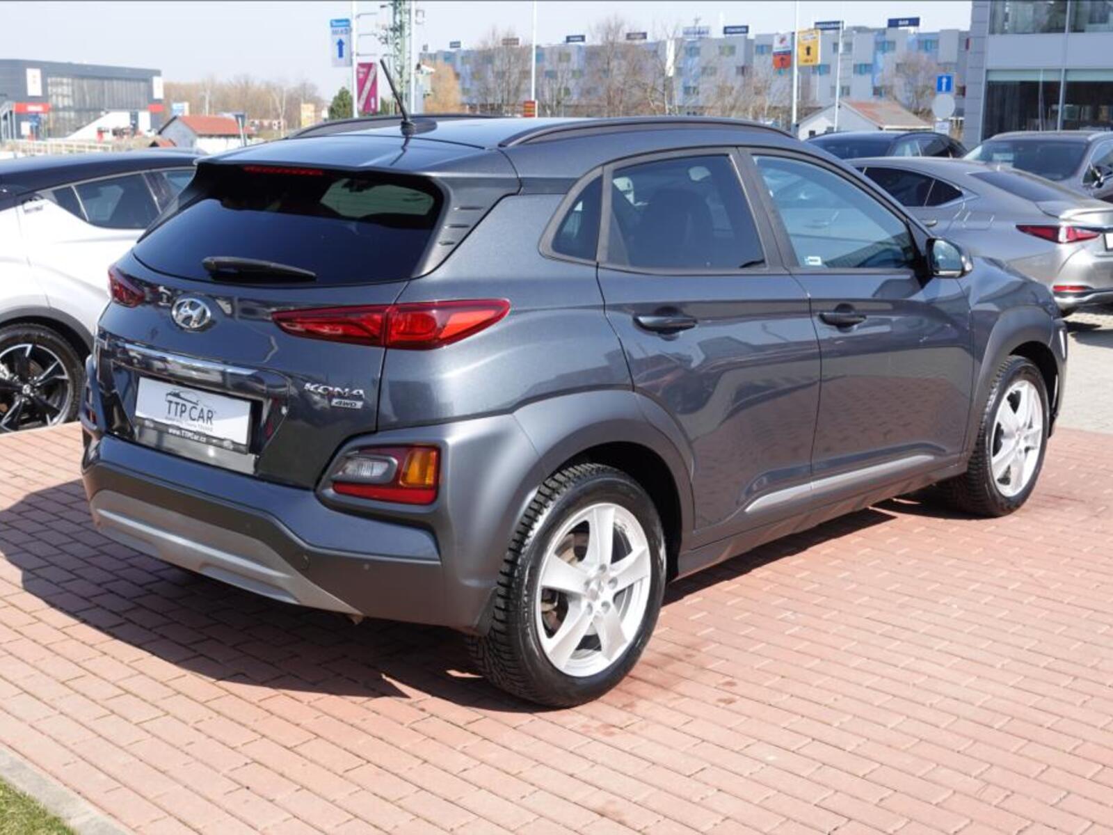Hyundai Kona 4