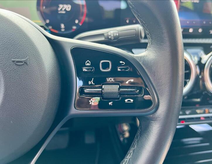 Mercedes-Benz Třídy A 28