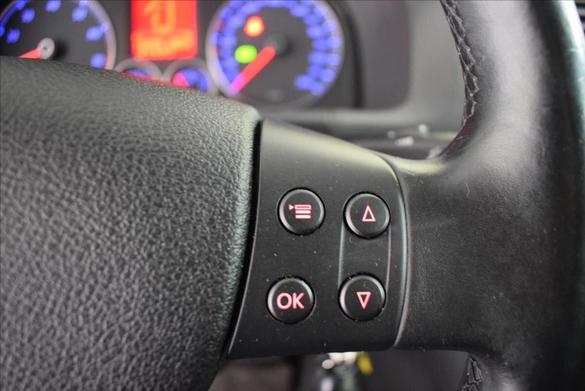 Volkswagen Touran MPV 1,4 l 103 kw