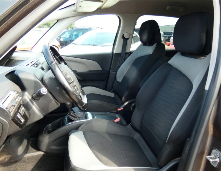 Citroën C4 Picasso 8
