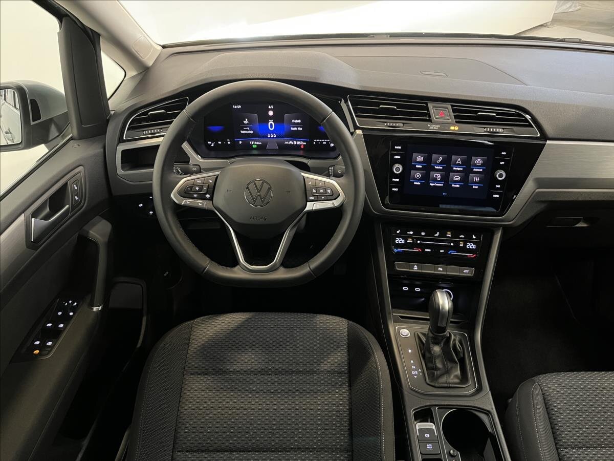 Volkswagen Touran MPV 1,5 l 110 kw