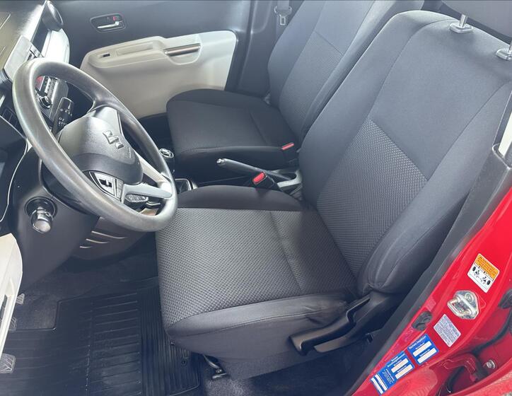 Suzuki Ignis 12