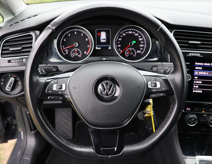 Volkswagen Golf Kombi 1,5 l 110 kw