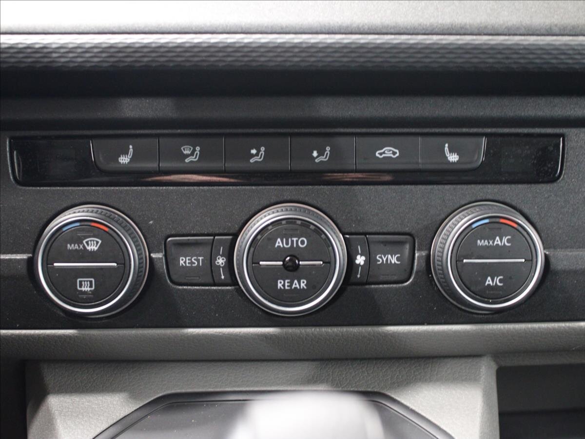 Volkswagen Caravelle Kombi 2,0 l 110 kw