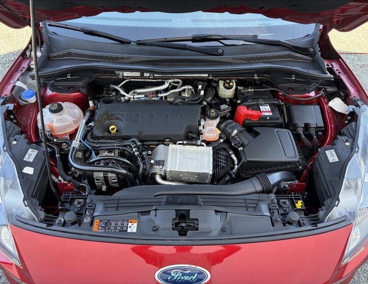 Ford Kuga Kombi 2,0 l 140 kw