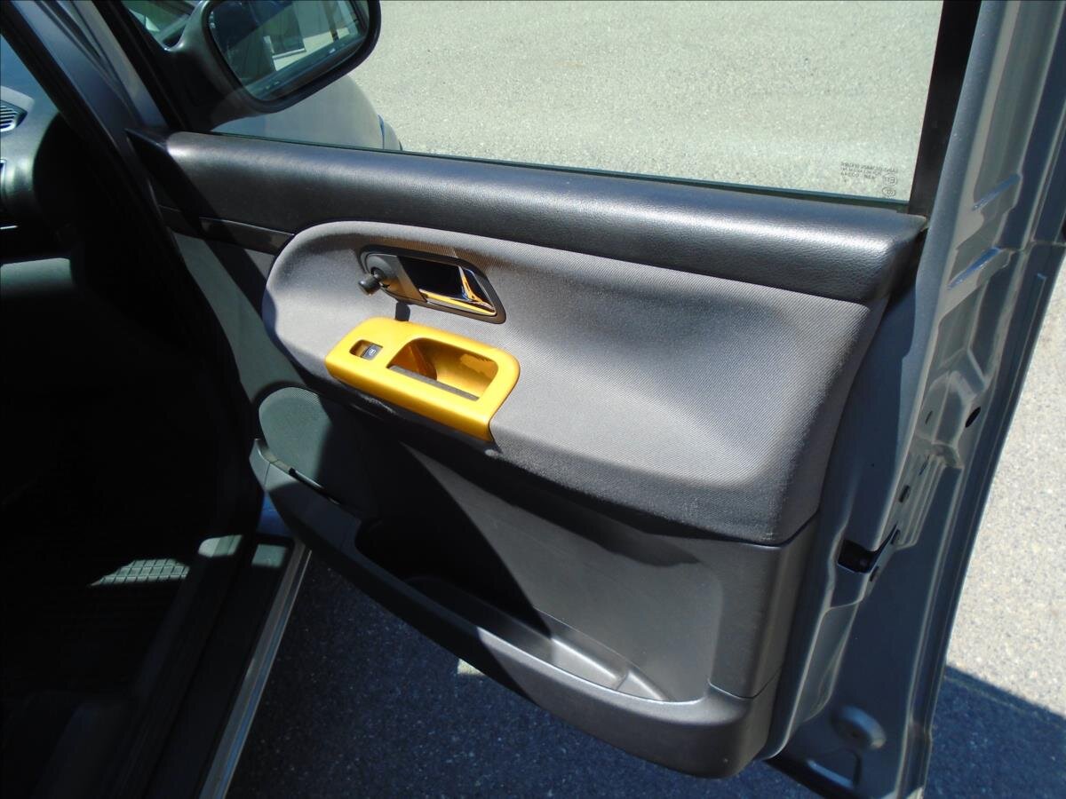 Ford Galaxy Kombi 1,9 l 85 kw