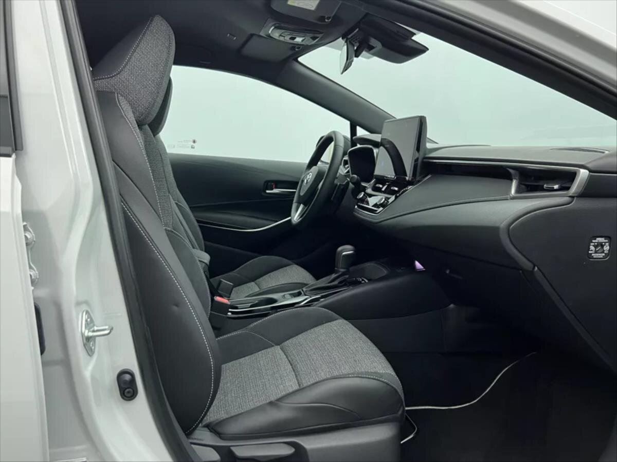 Toyota Corolla Kombi 2,0 l 144 kw