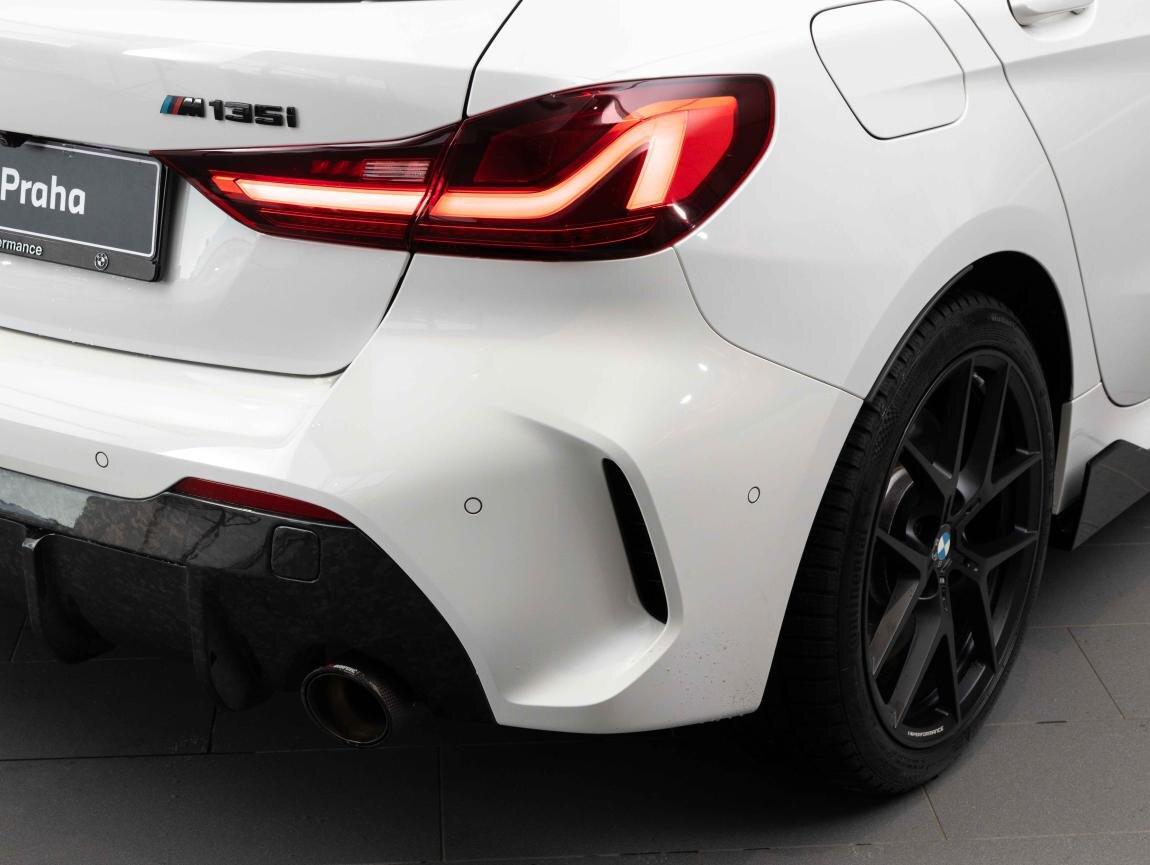 BMW Řada 1 Hatchback 2,0 l 225 kw