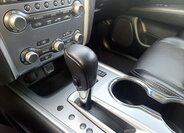 Nissan Pathfinder SUV 3,5 l 212 kw