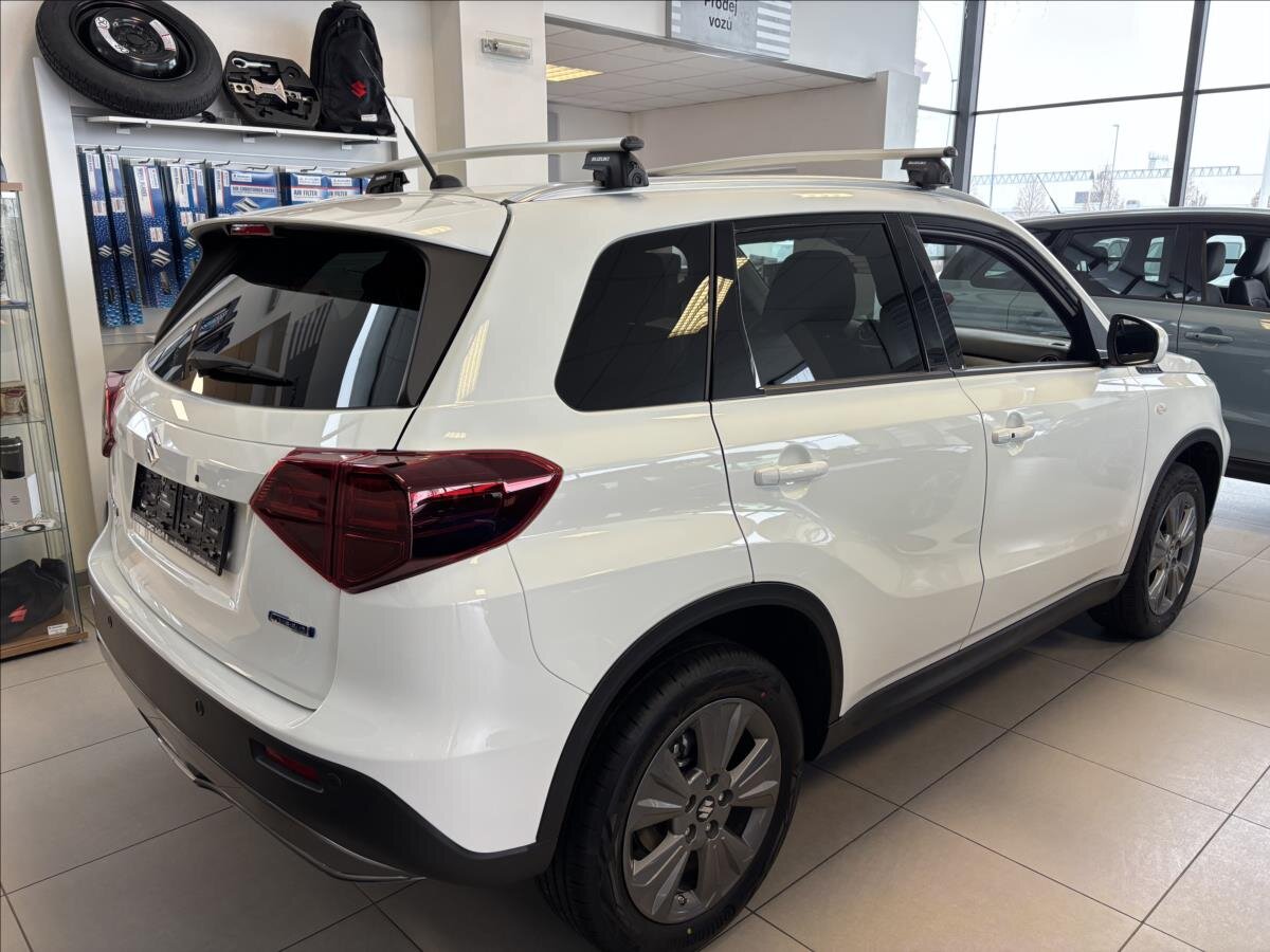 Suzuki Vitara SUV / Terénní 1,4 l 81 kw