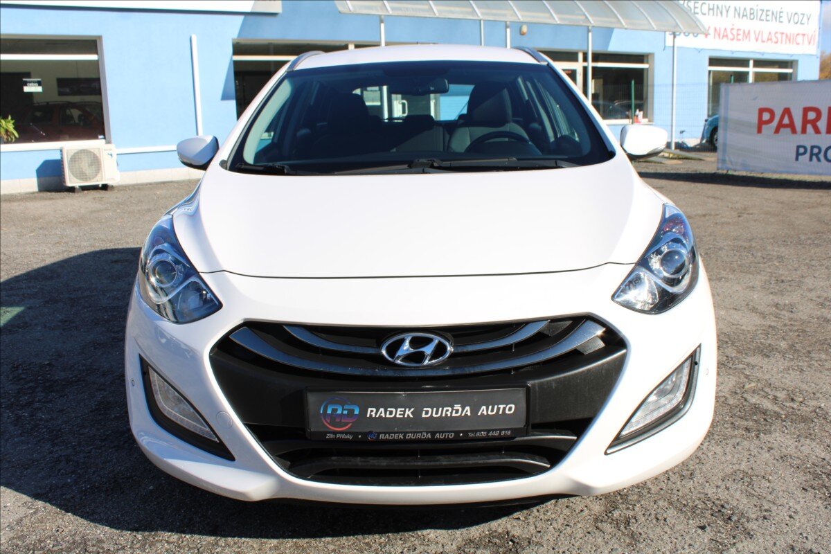 Hyundai i30 Kombi 1,6 l 99 kw