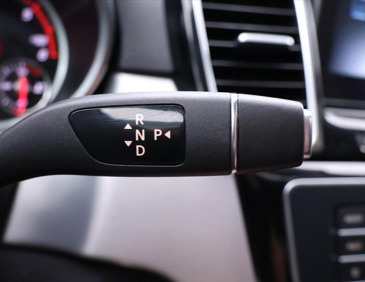 Mercedes-Benz GLE 25