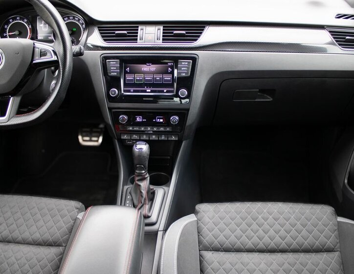 Škoda Rapid Sedan / Limuzína 999,0 81 kw