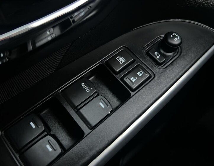 Suzuki SX4 S-Cross 15