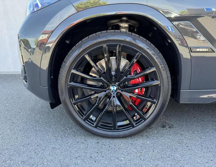 BMW X6 4