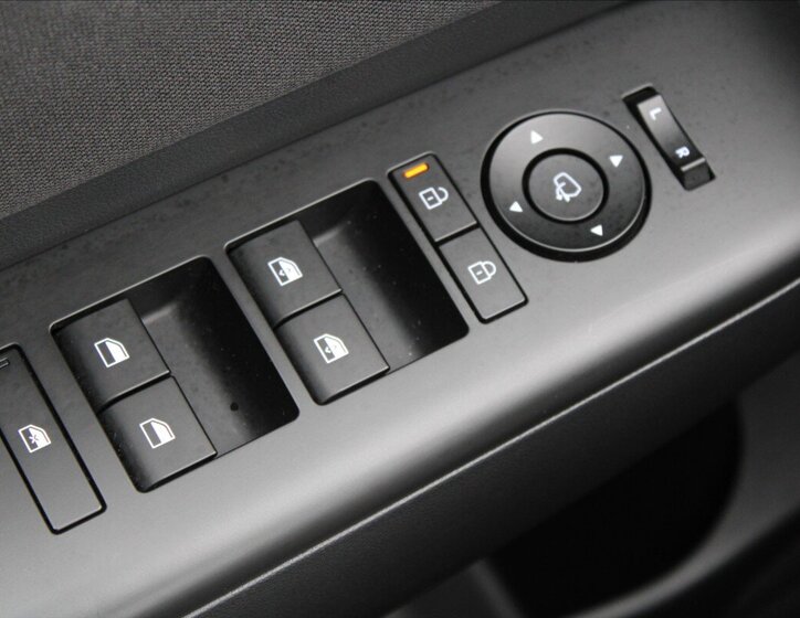 Hyundai Kona SUV / Terénní 1,6 l 145 kw