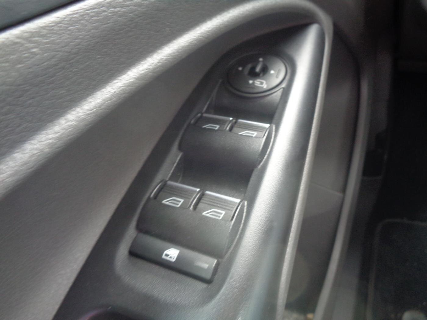 Ford Transit Connect Pick-up 1,5 l 88 kw