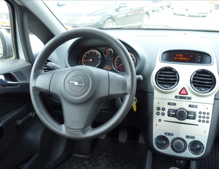 Opel Corsa Hatchback 1,2 l 59 kw