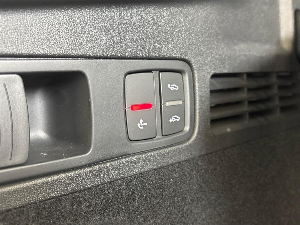 Audi Q5 SUV / Terénní 2,0 l 150 kw