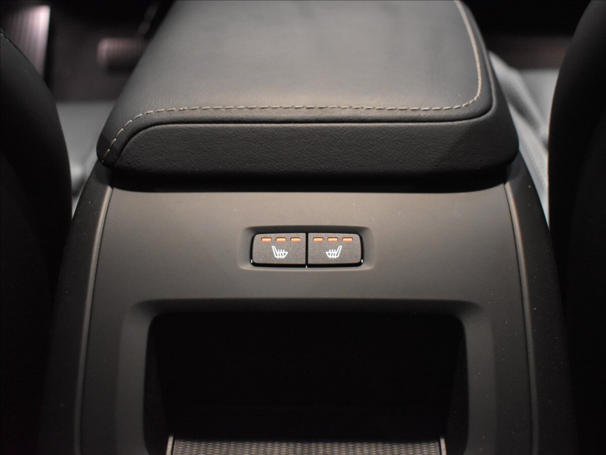 Volvo XC60 SUV / Terénní 2,0 l 184 kw