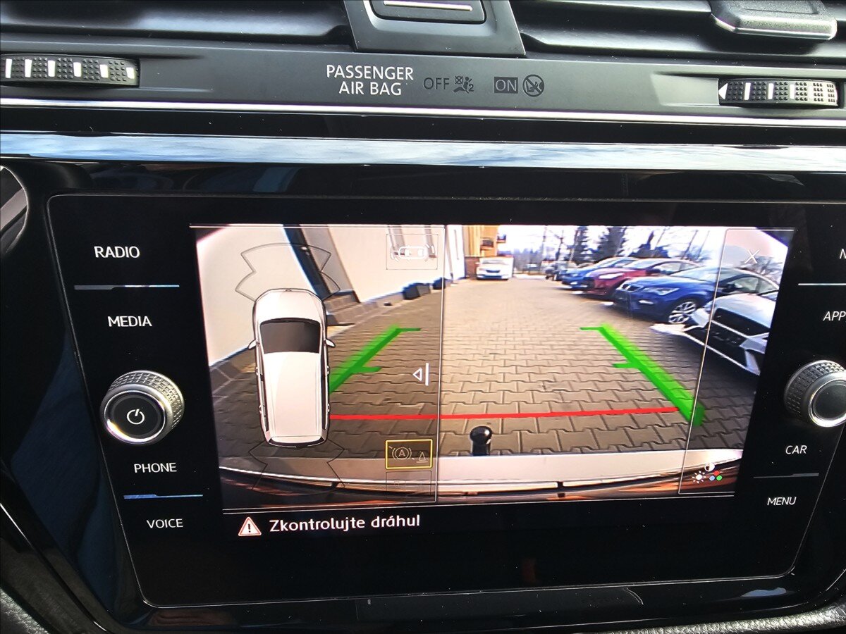 Volkswagen Touran Kombi 1,4 l 110 kw