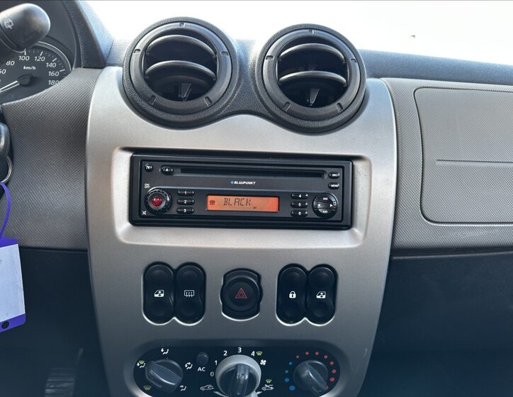 Dacia Sandero Hatchback 1,1 l 55 kw