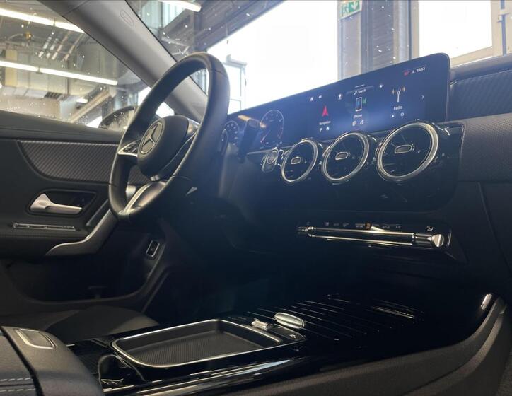 Mercedes-Benz CLA 16